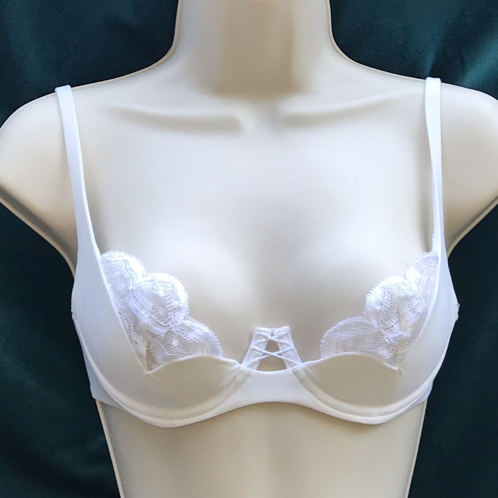 RARE Victorias Secret Very Sexy Pushup wo Padding